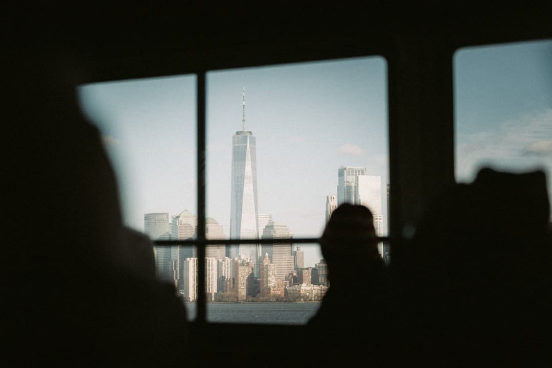 《子夜归》徐凯是干什么的？